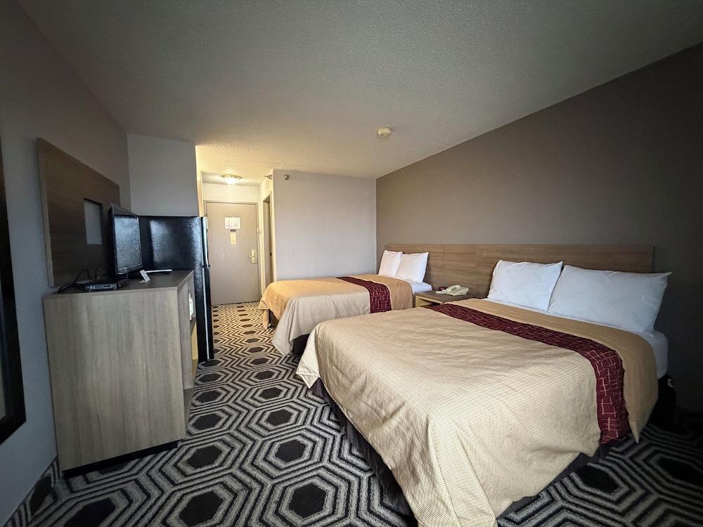 Relax Inn & Suites photo 18