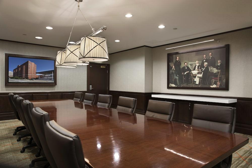 President Abraham Lincoln Springfield - DoubleTree by Hilton photo 49