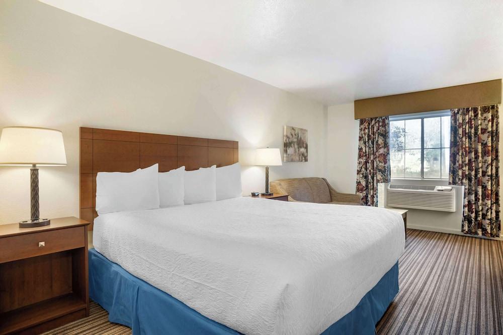Best Western Clovis Cole photo 8