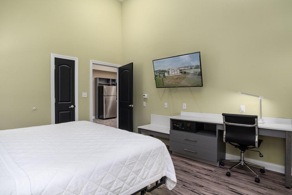 The Hotel Sync photo 7
