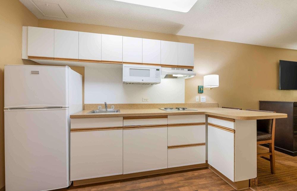 Extended Stay America Suites Chicago Schaumburg Conv Center photo 29