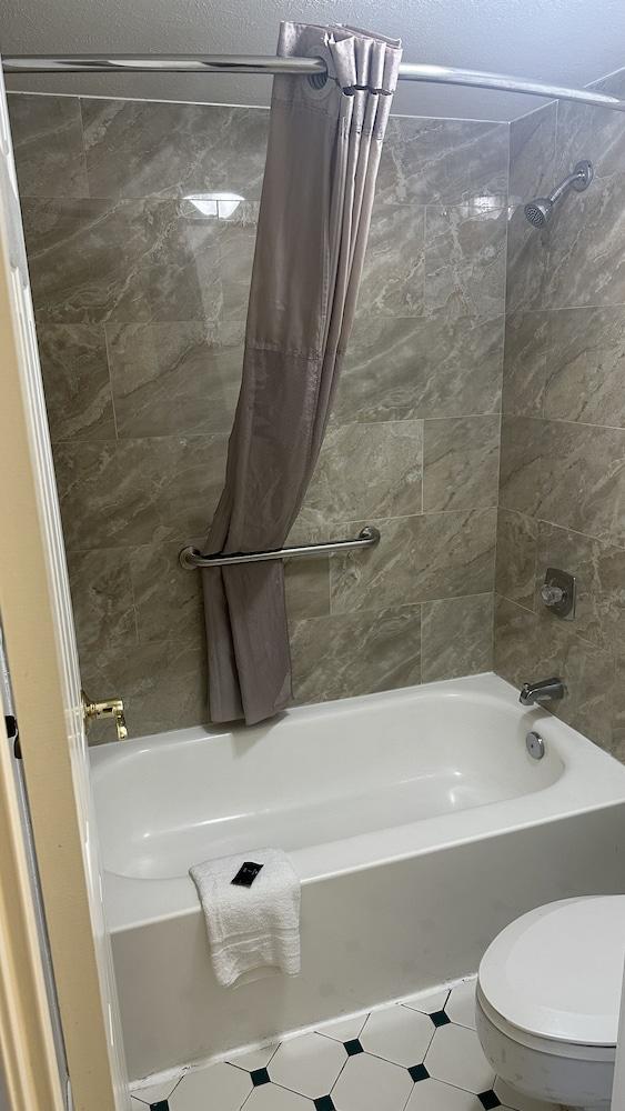 Motel 6 Beaumont, TX photo 45
