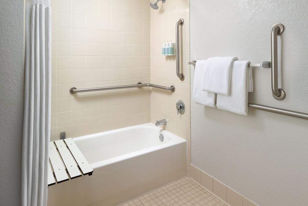 Courtyard by Marriott Orlando International Dr / Conv Cntr photo 8