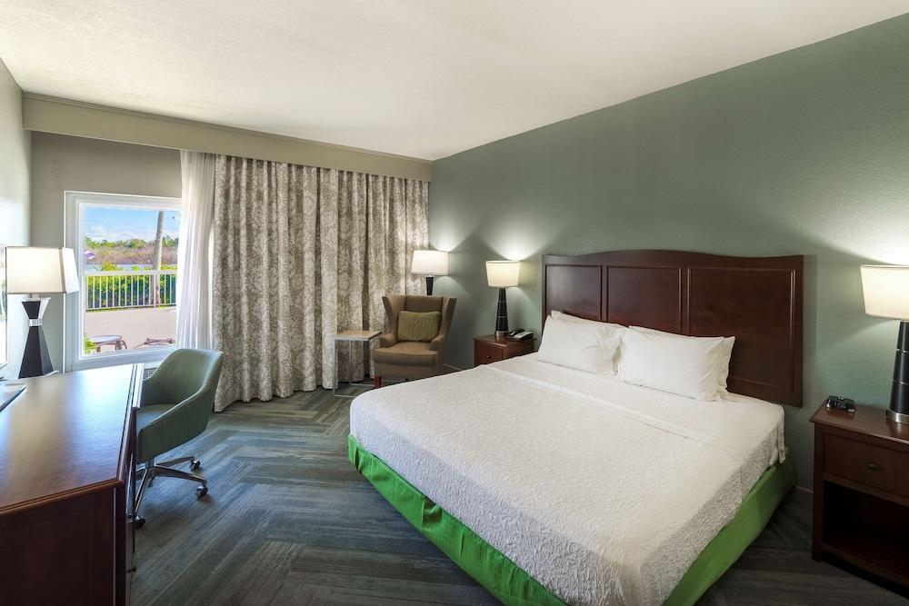 Holiday Inn Express & Suites Port Charlotte by IHG photo 17