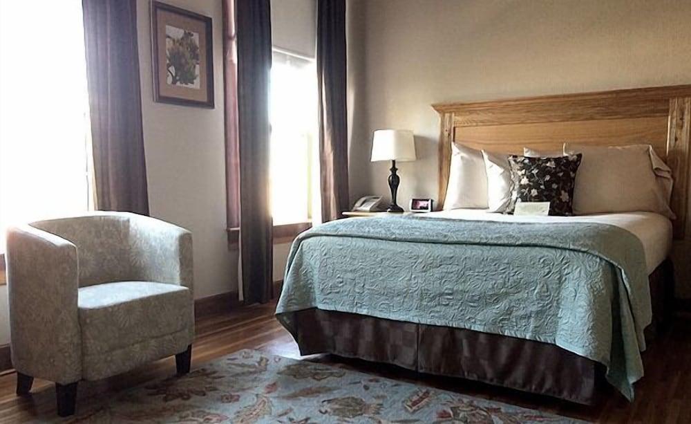Heritage Inn photo 21