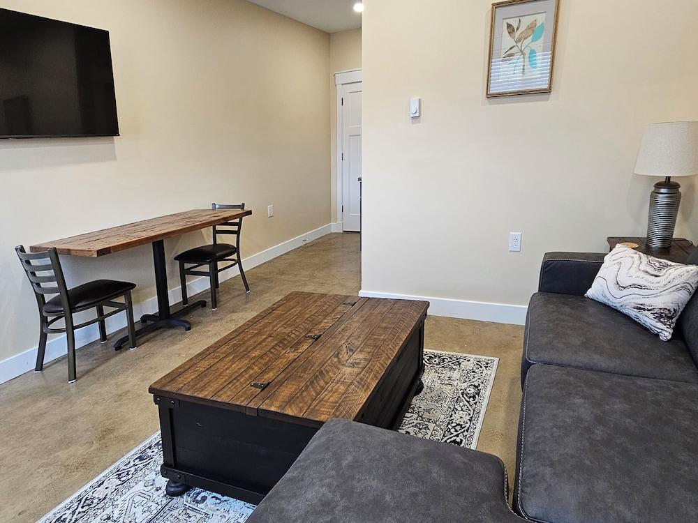 Breckenridge Suites photo 4