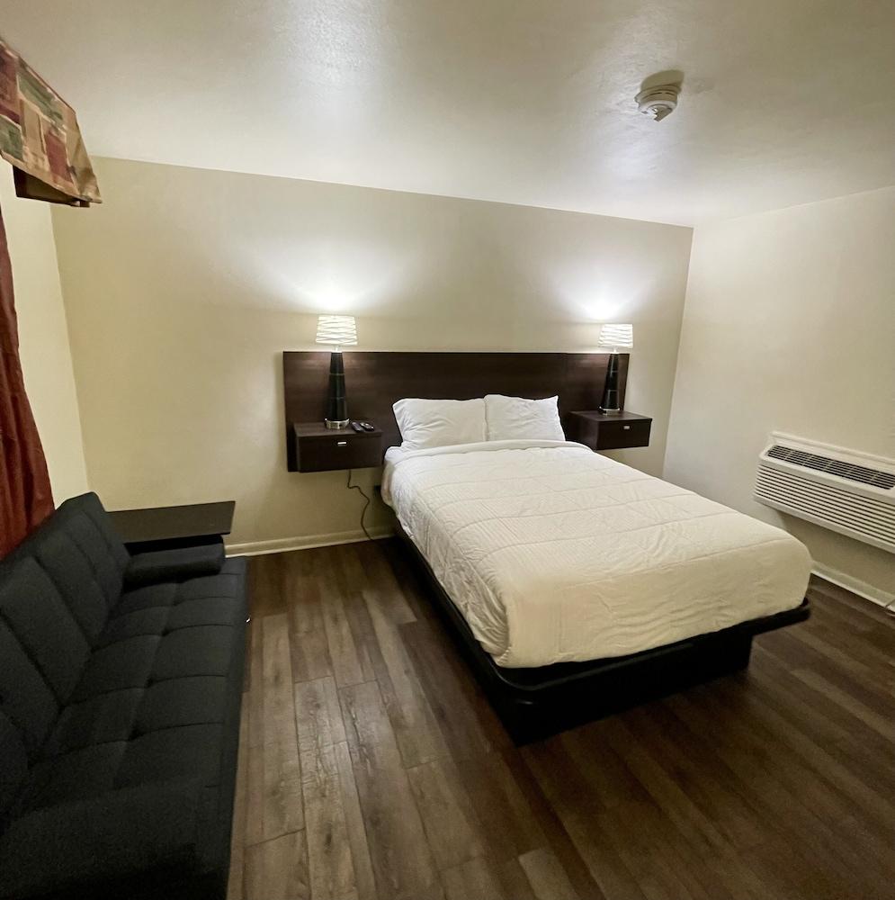 Relax Inn Smyrna photo 3