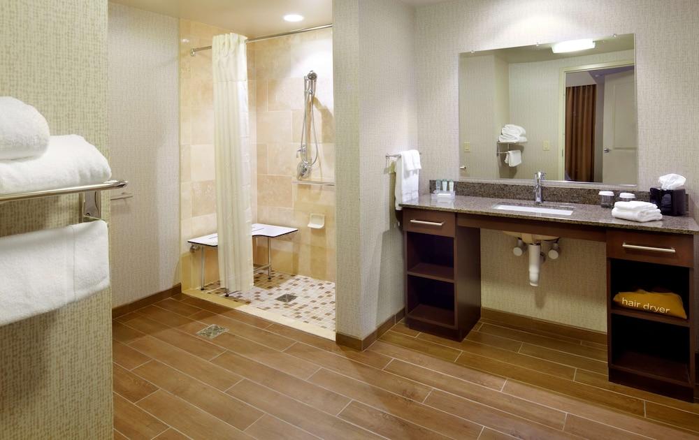 Homewood Suites Pittsburgh Airport photo 6