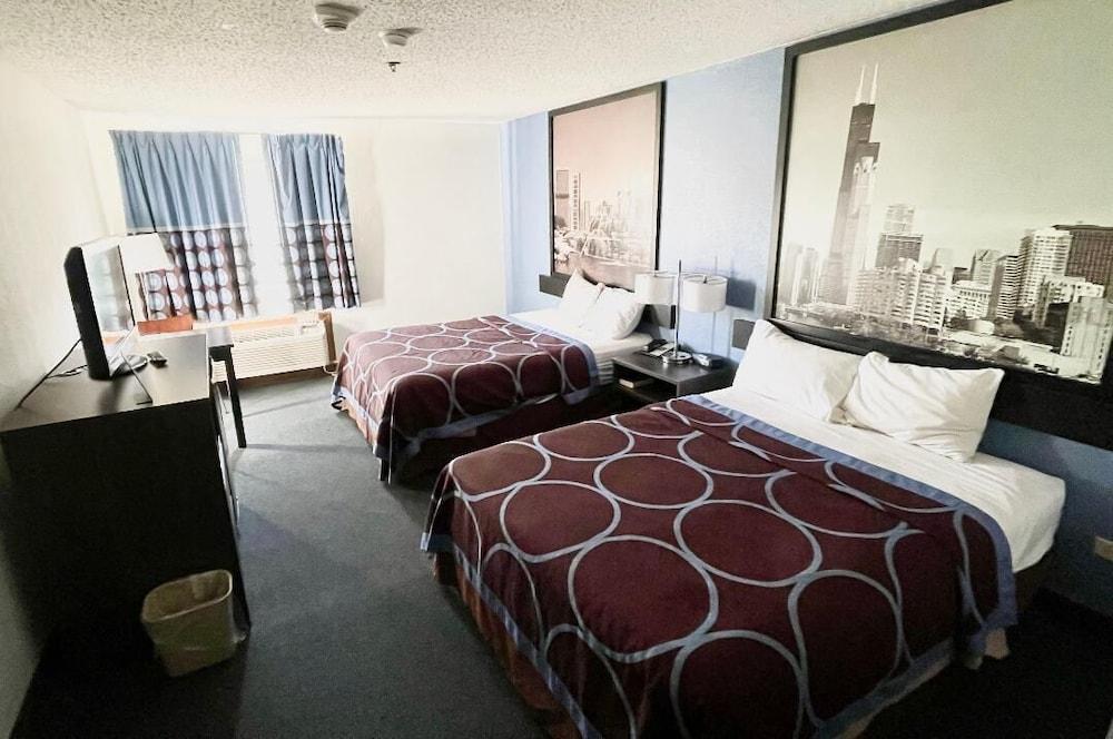 Super 8 by Wyndham Monee photo 9