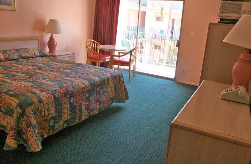 Royal Century Hotel photo 12