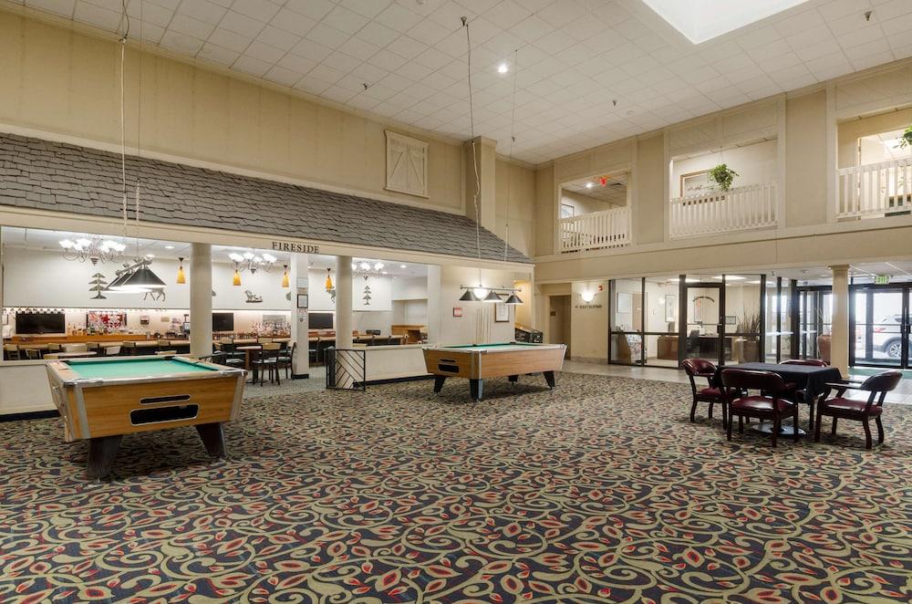 Red Lion Hotel & Conference Center Cheyenne photo 42