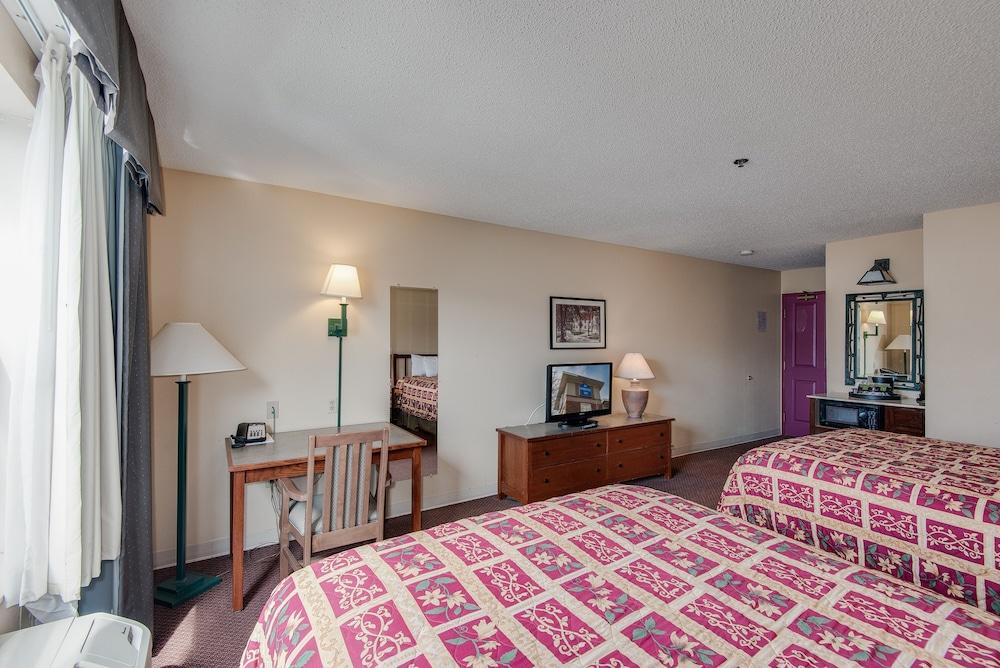 TownSquare Place photo 3