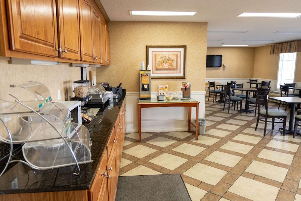 Quality Inn Carrollton Medical Center photo 31