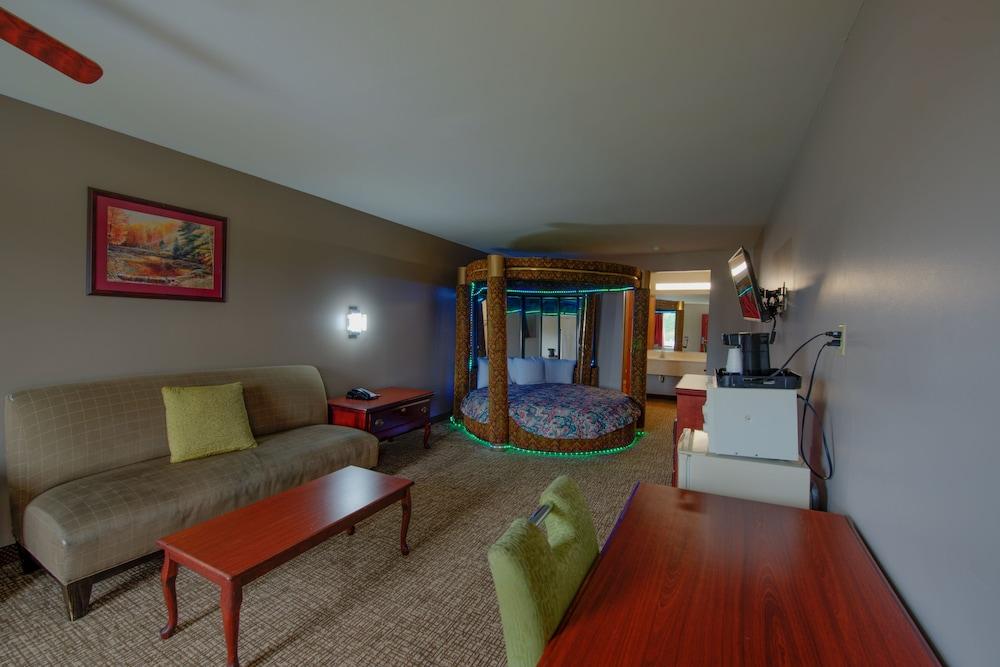 Brentwood Inn & Suites photo 6