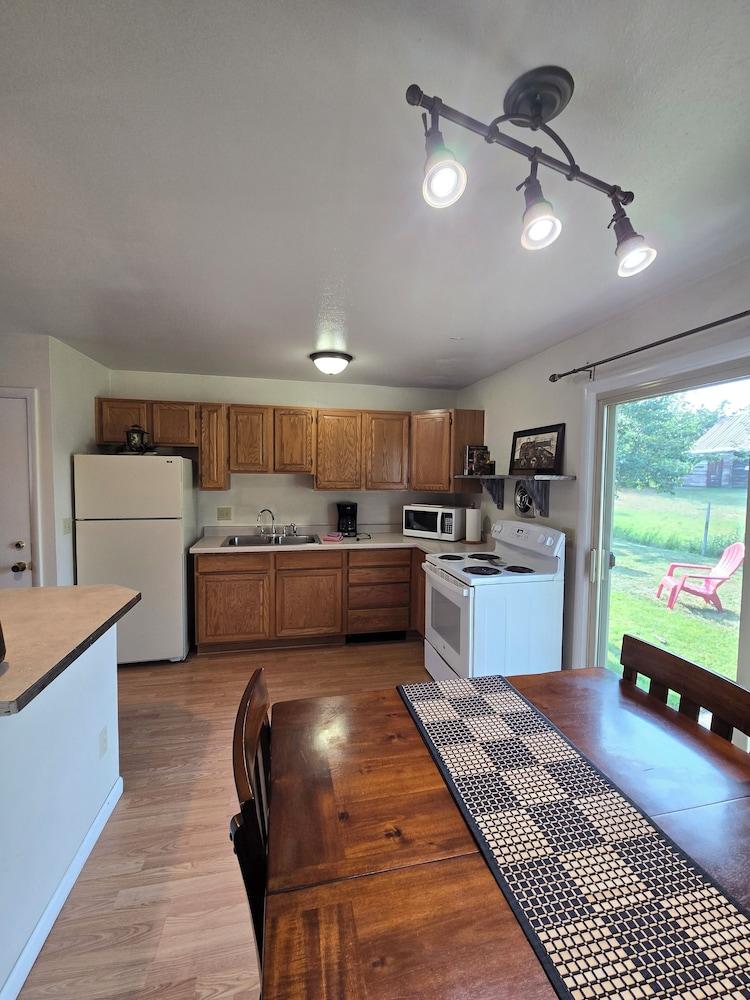 Chateau Rouge Condominiums photo 77