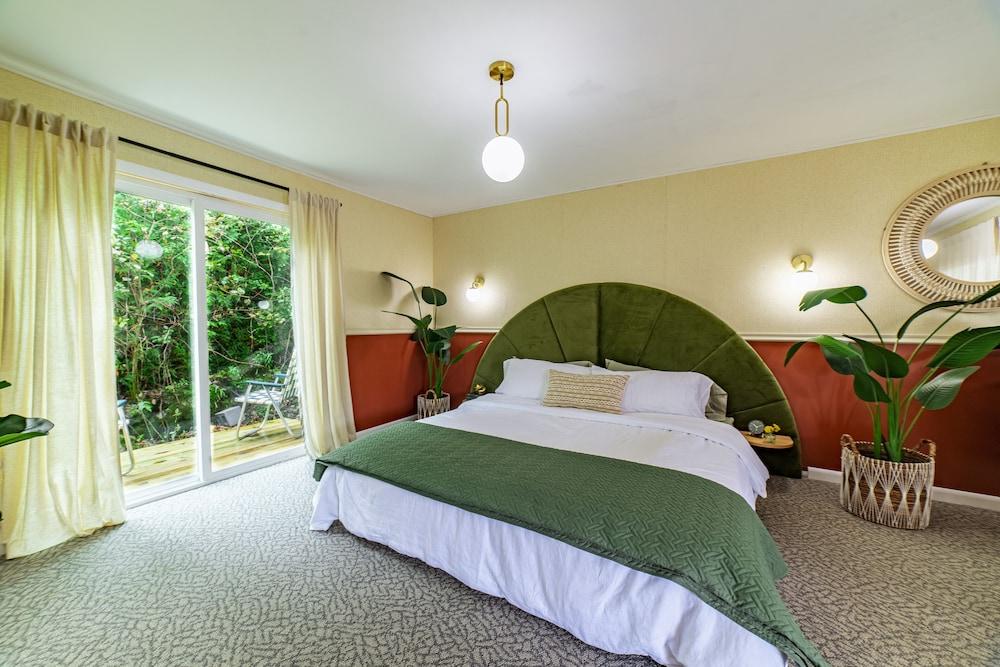 The Springs Motel photo 20