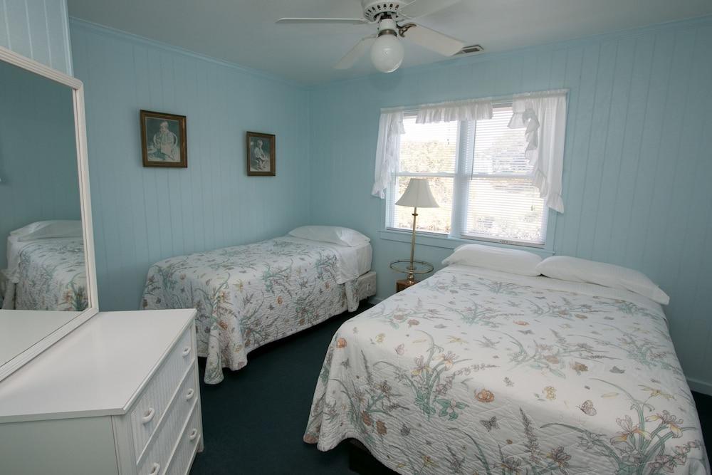 Outer Banks Motel - Village Accommodations photo 96