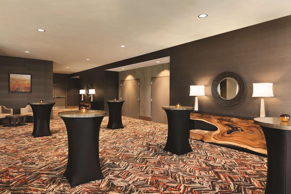 Home2 Suites by Hilton Phoenix Tempe, University Research Park photo 31