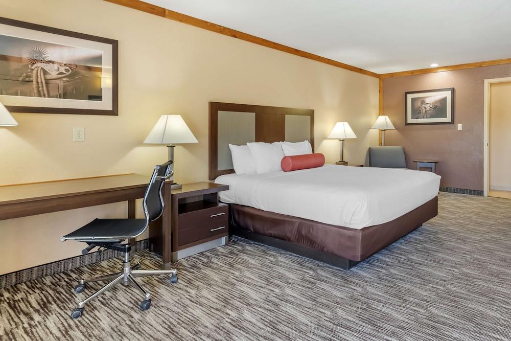 Best Western Windwood Inn & Suites photo 21