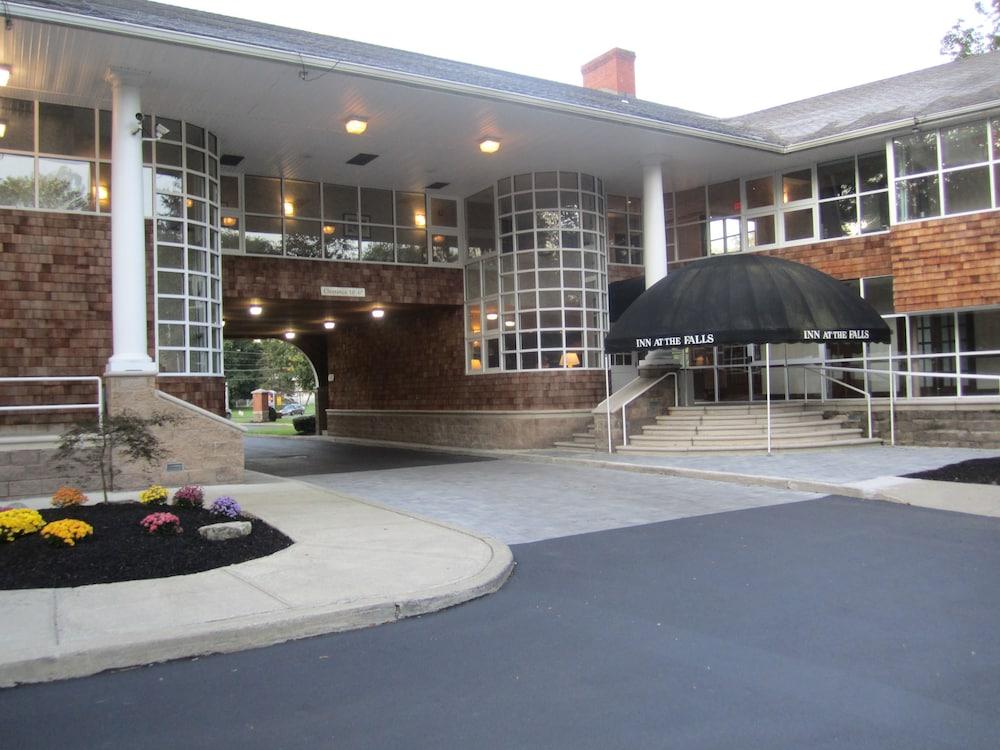 Best Western Plus The Inn & Suites At The Falls photo 33