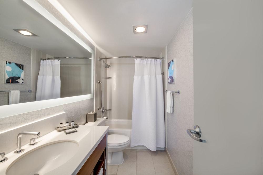 Crowne Plaza Seattle - Downtown by IHG photo 60