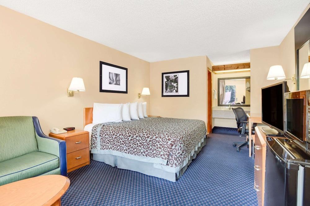 Americas Best Value Inn Aiken photo 6