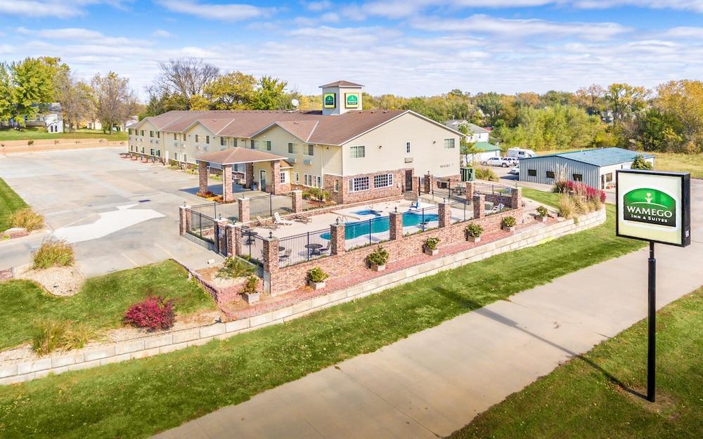 Wamego Inn and Suites photo 1