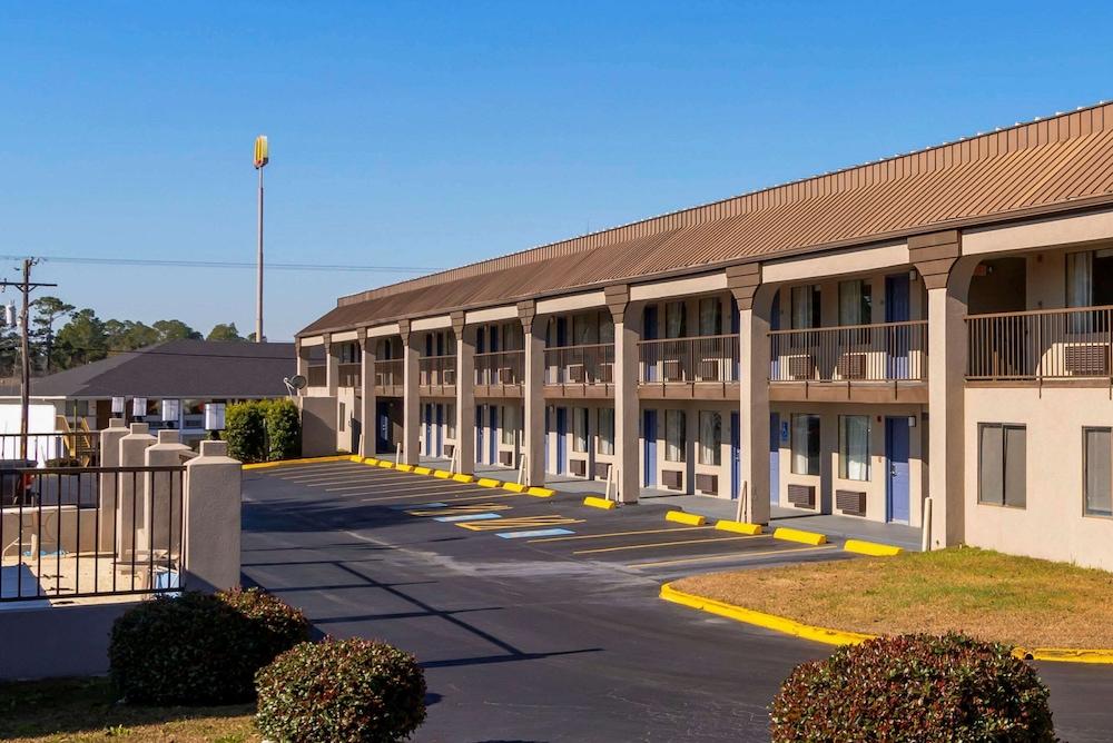 Quality Inn Ashburn photo 43