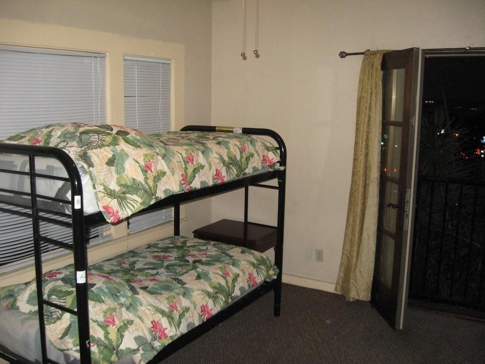RK Hostel San Diego photo 20