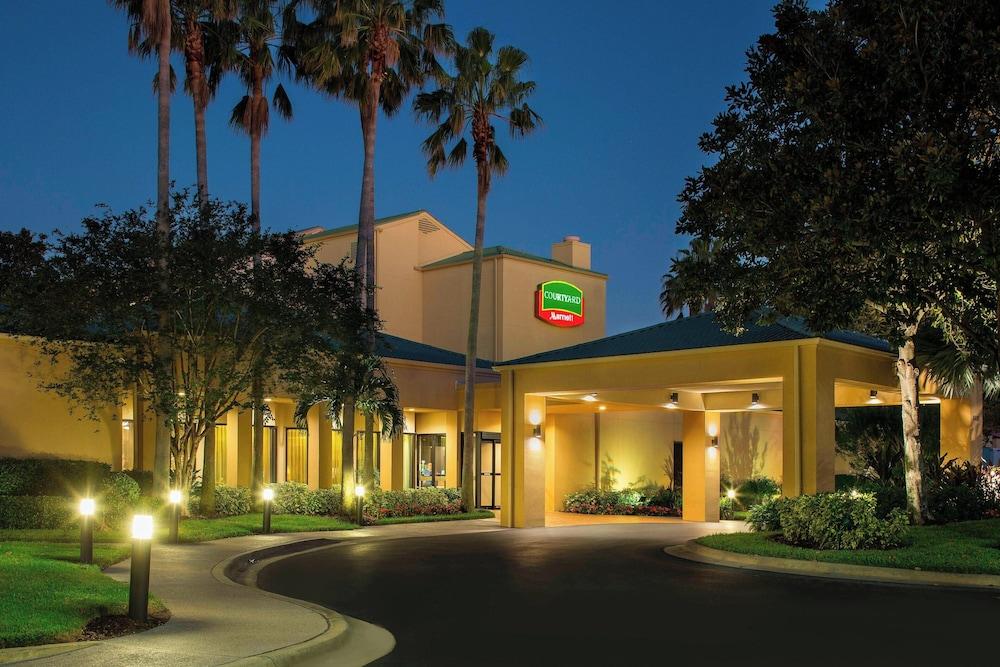 Courtyard by Marriott Orlando International Dr / Conv Cntr photo 24