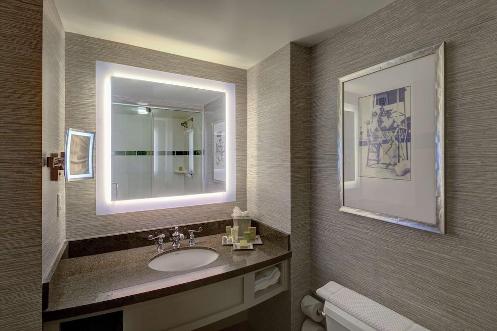 Hilton Virginia Beach Oceanfront photo 91