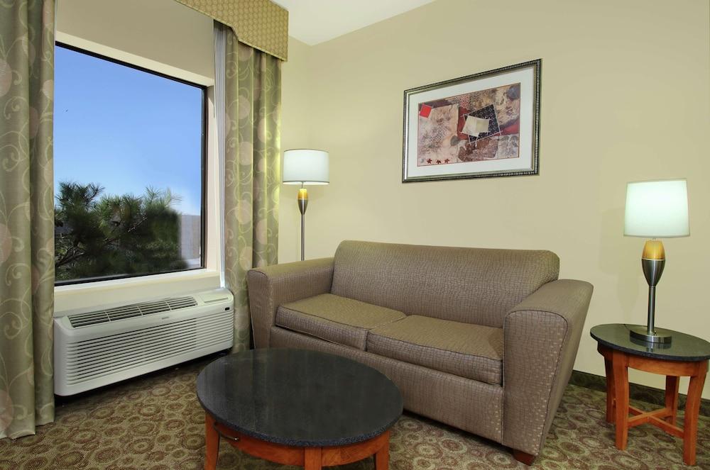 Hampton Inn & Suites Buffalo photo 20