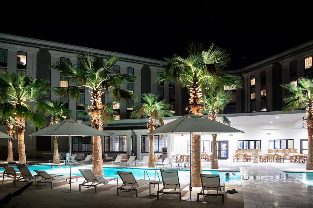 Hotel Indigo Mount Pleasant by IHG photo 90