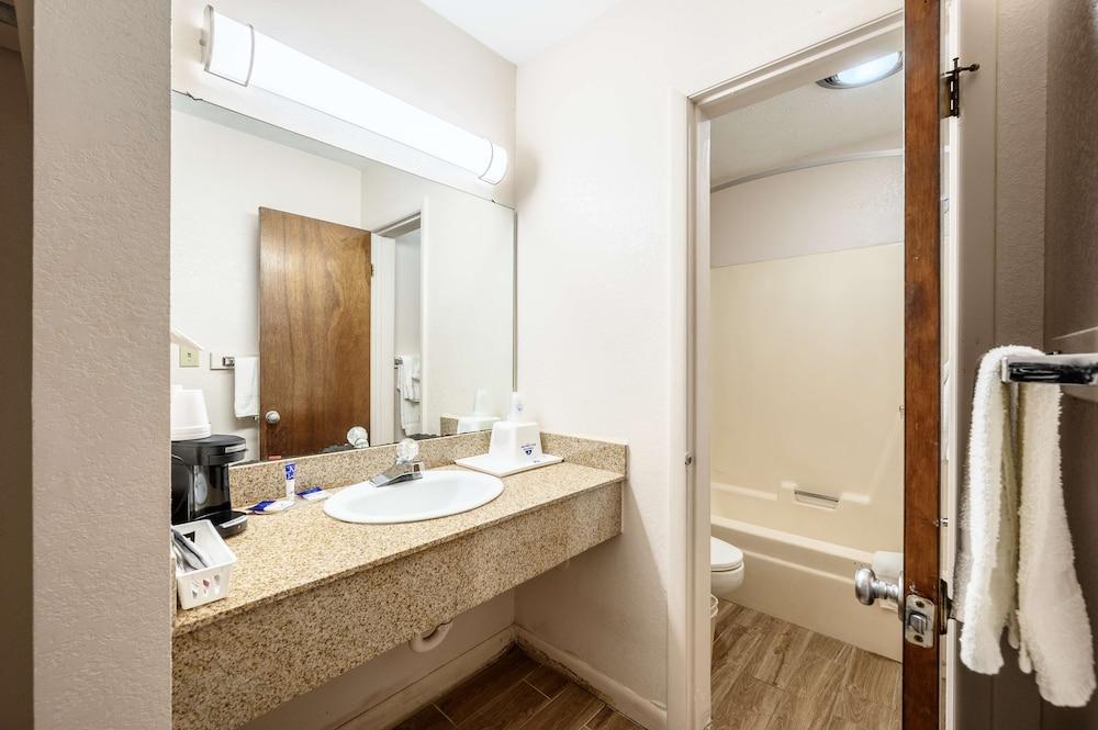 Americas Best Value Inn Heflin photo 23