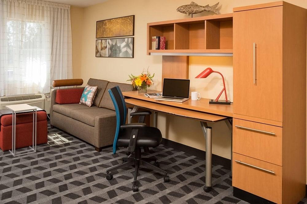 TownePlace Suites by Marriott Bend photo 1