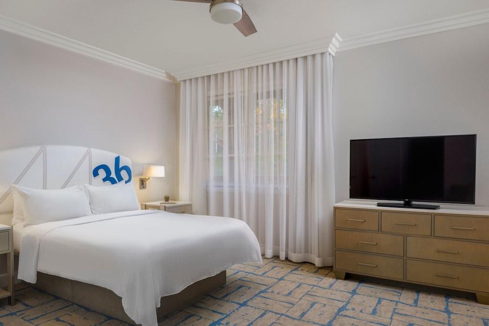 Marriott's Newport Coast Villas photo 6