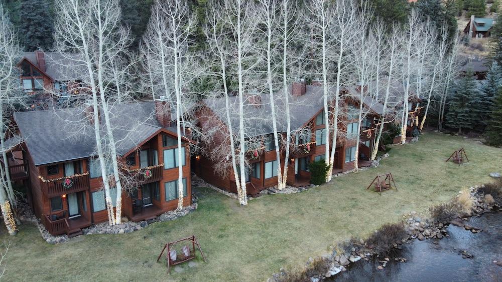 Aspen Winds on Fall River photo 16