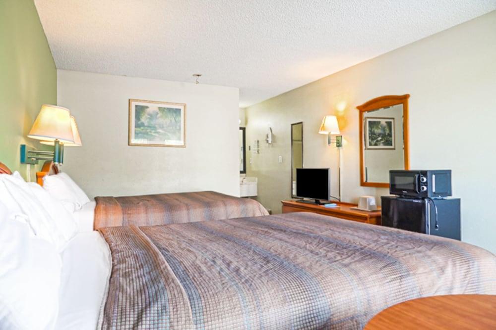 Economy Inn By OYO Ashburn photo 21
