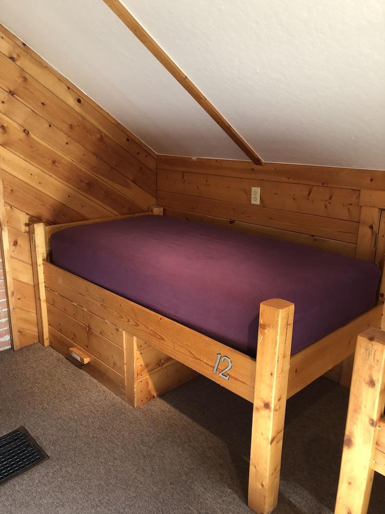 Estes Park Adventure Hostel photo 23