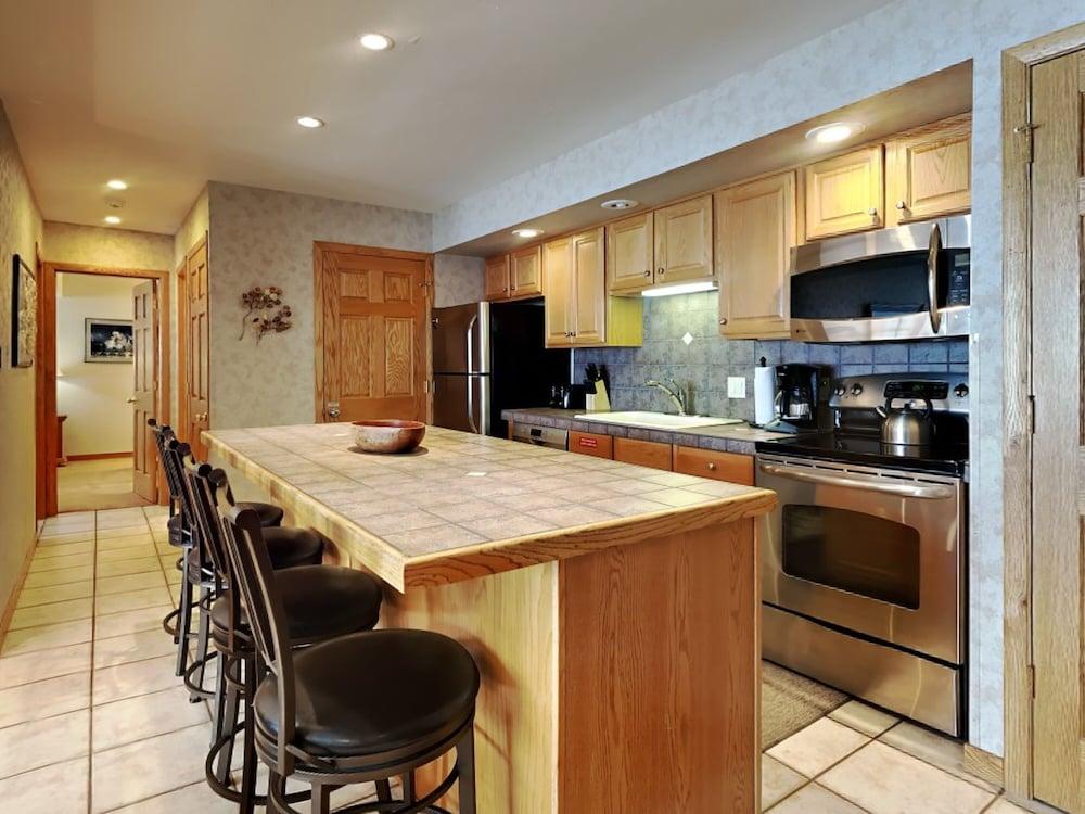 The Timberline Condominiums photo 29