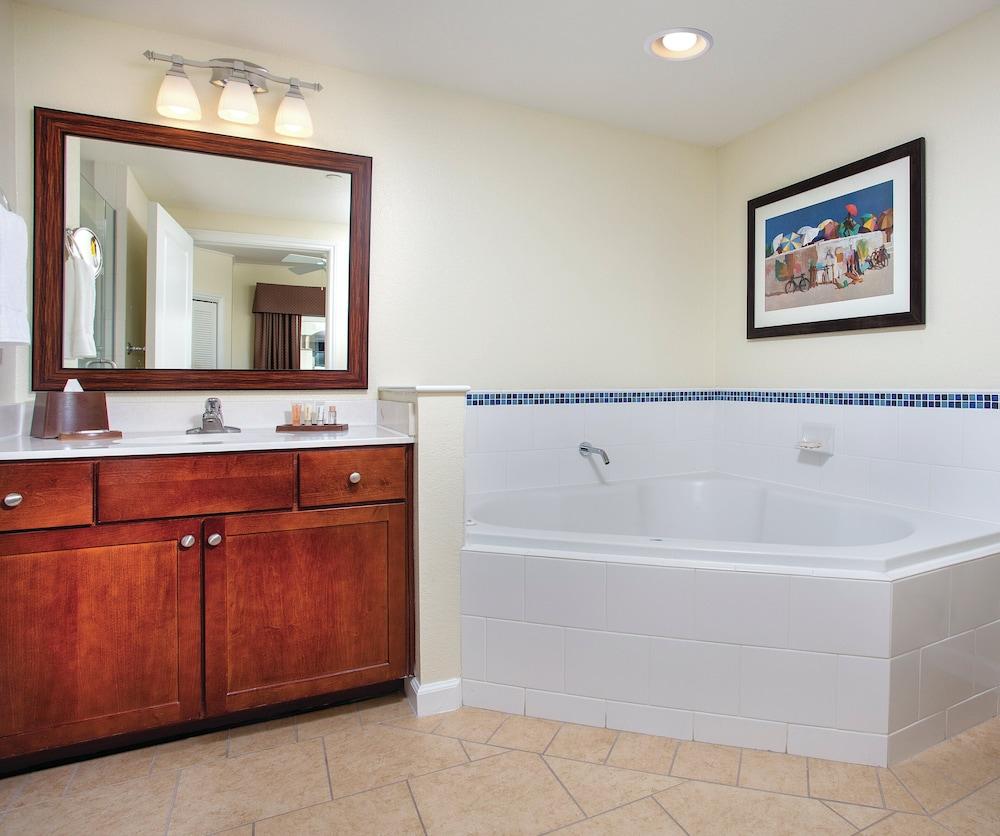 Club Wyndham Oceanside Pier photo 25