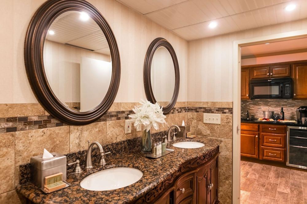 Inn at the Colonnade Baltimore - a DoubleTree by Hilton photo 11