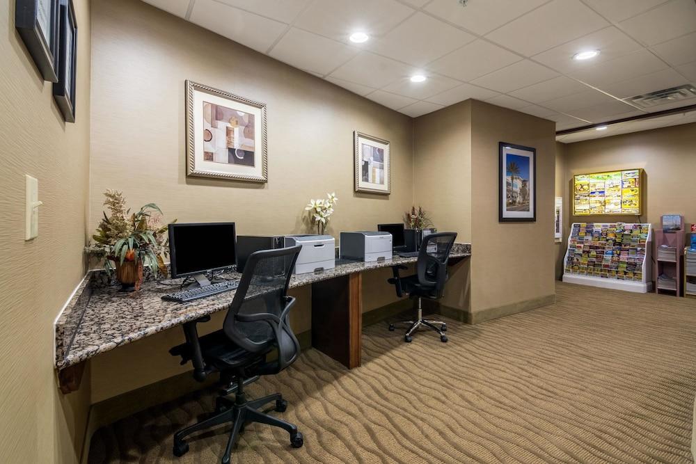 Comfort Suites Panama City Beach photo 40