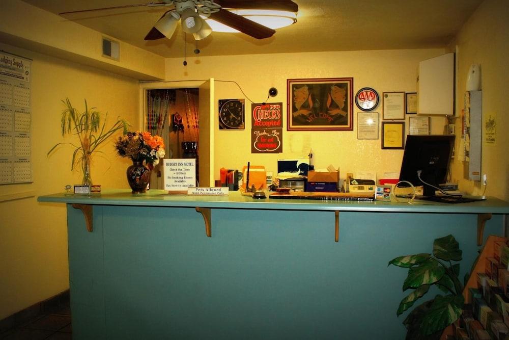 Budget Inn photo 11