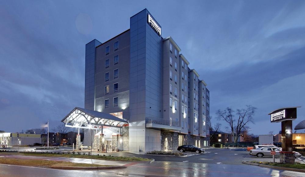 Staybridge Suites Columbus Univ Area - OSU by IHG photo 1