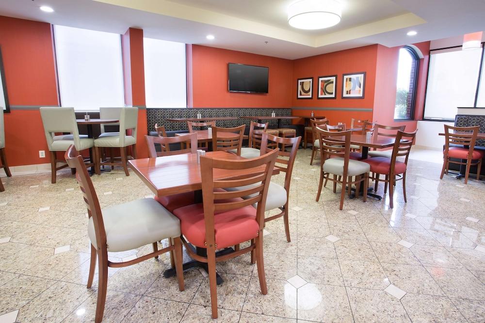 Drury Inn & Suites Joplin photo 22