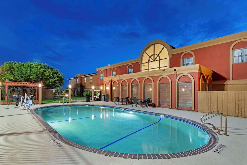 Best Western Northwest Corpus Christi Inn & Suites photo 20