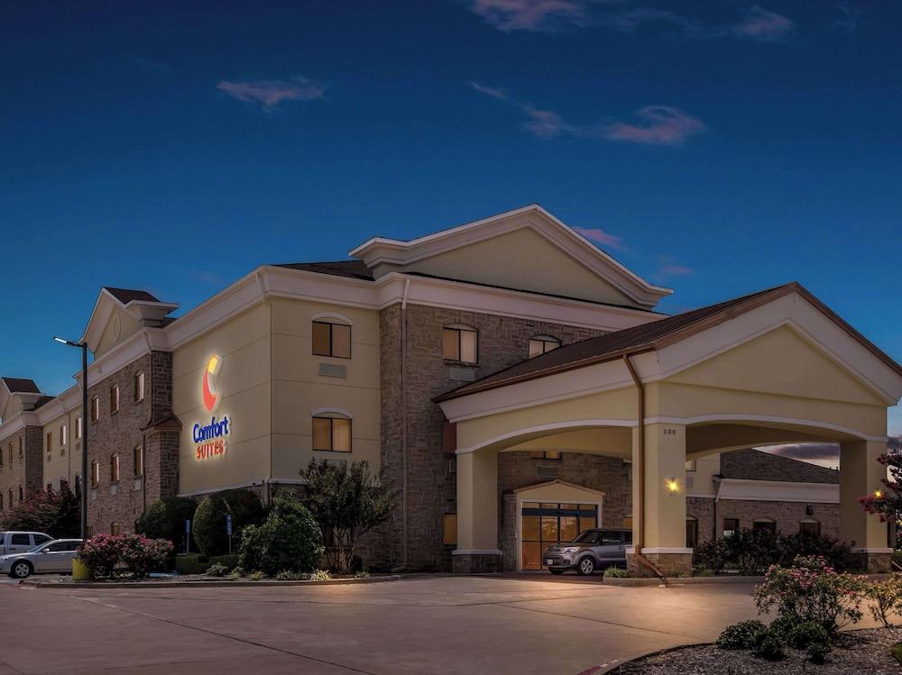 Comfort Suites Lindale - Tyler North photo 31