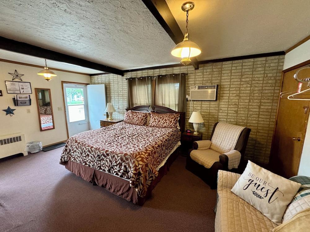 Napps Motel photo 17