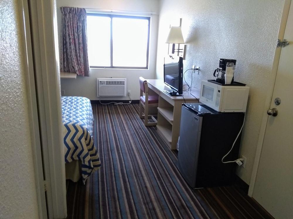 Sioux City Inn photo 11